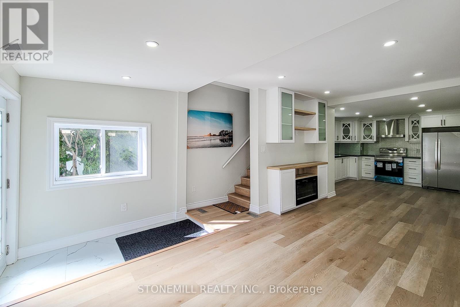 727 College Avenue, Woodstock, Ontario  N4S 2C7 - Photo 25 - X12496362