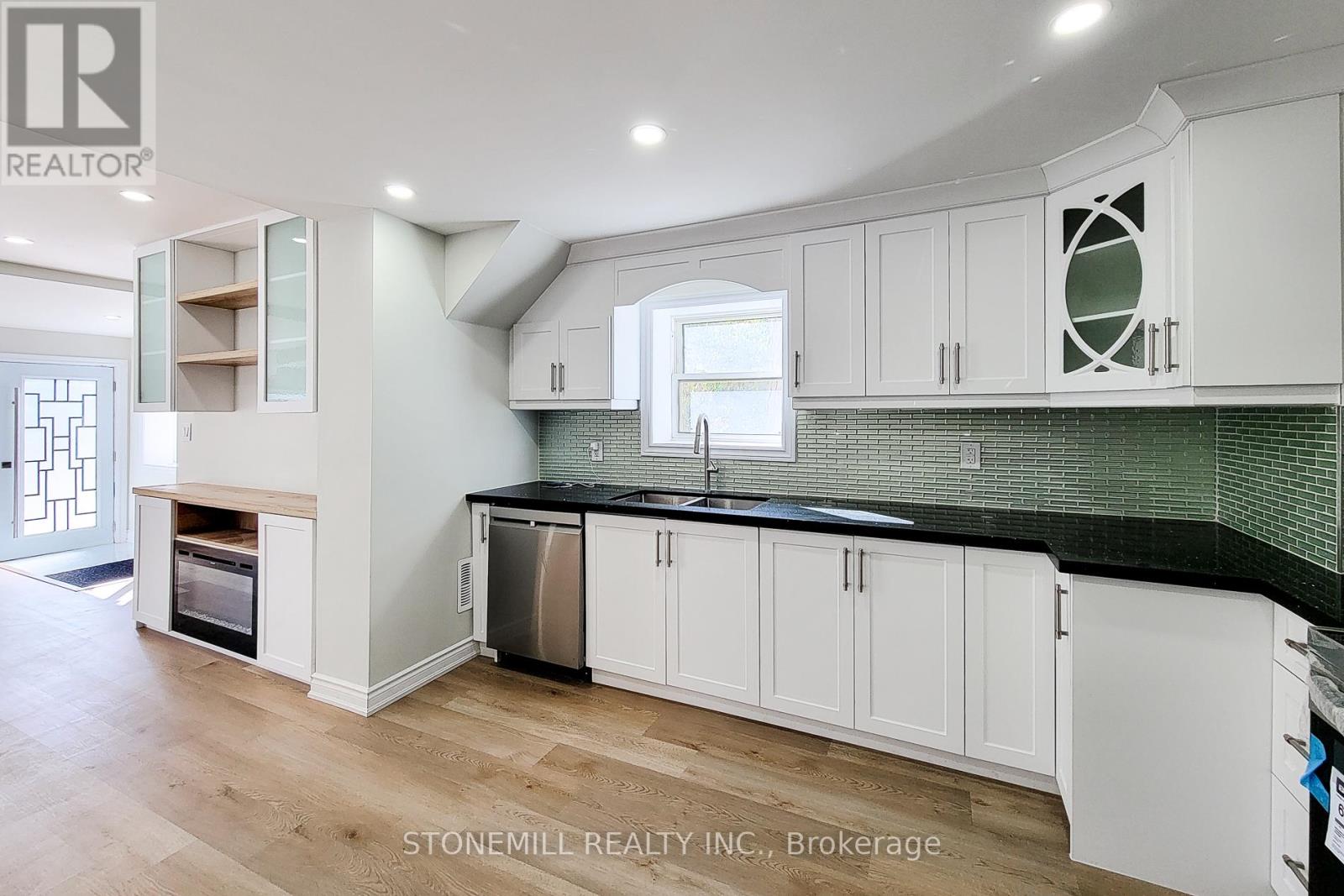 727 College Avenue, Woodstock, Ontario  N4S 2C7 - Photo 28 - X12496362