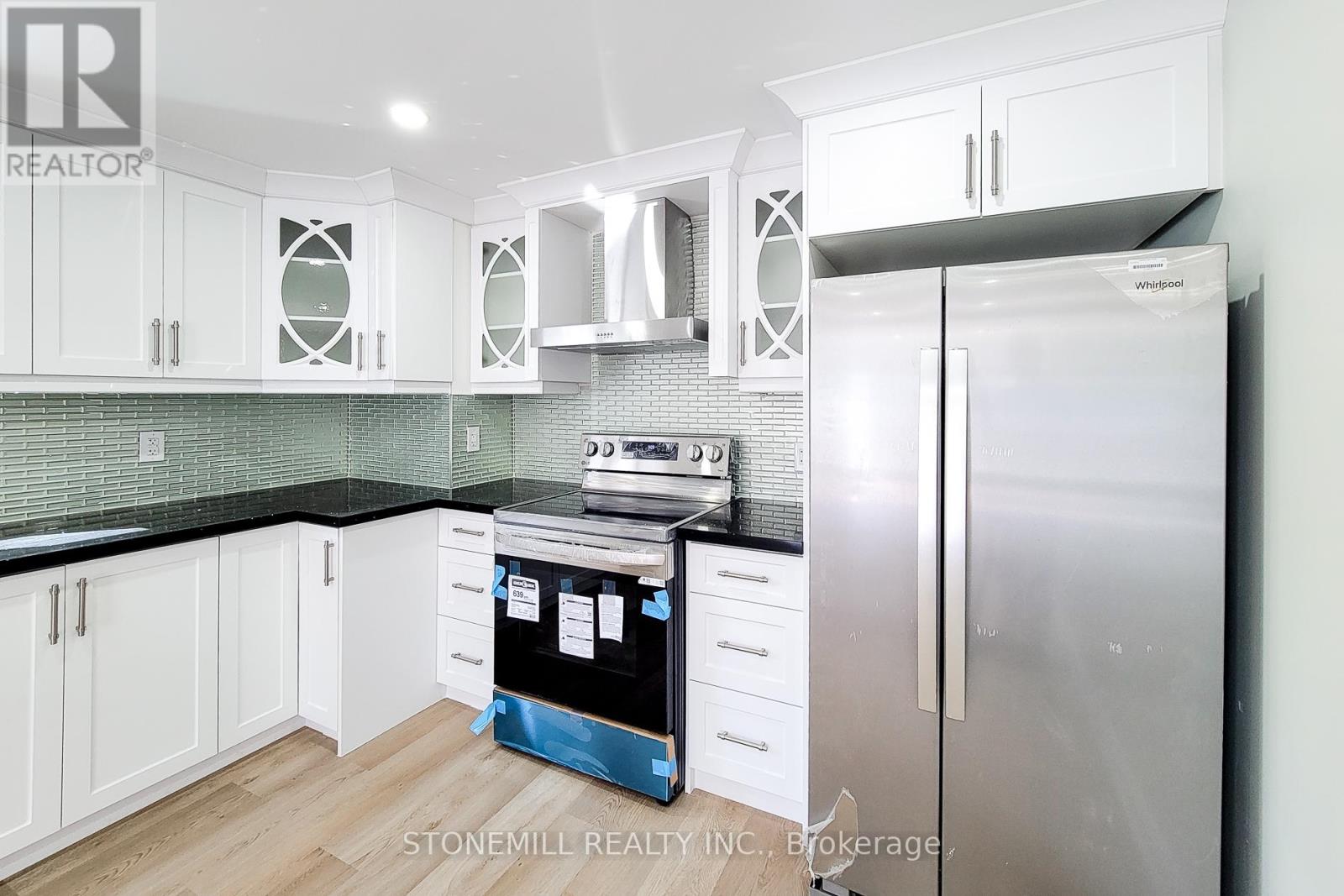 727 College Avenue, Woodstock, Ontario  N4S 2C7 - Photo 30 - X12496362