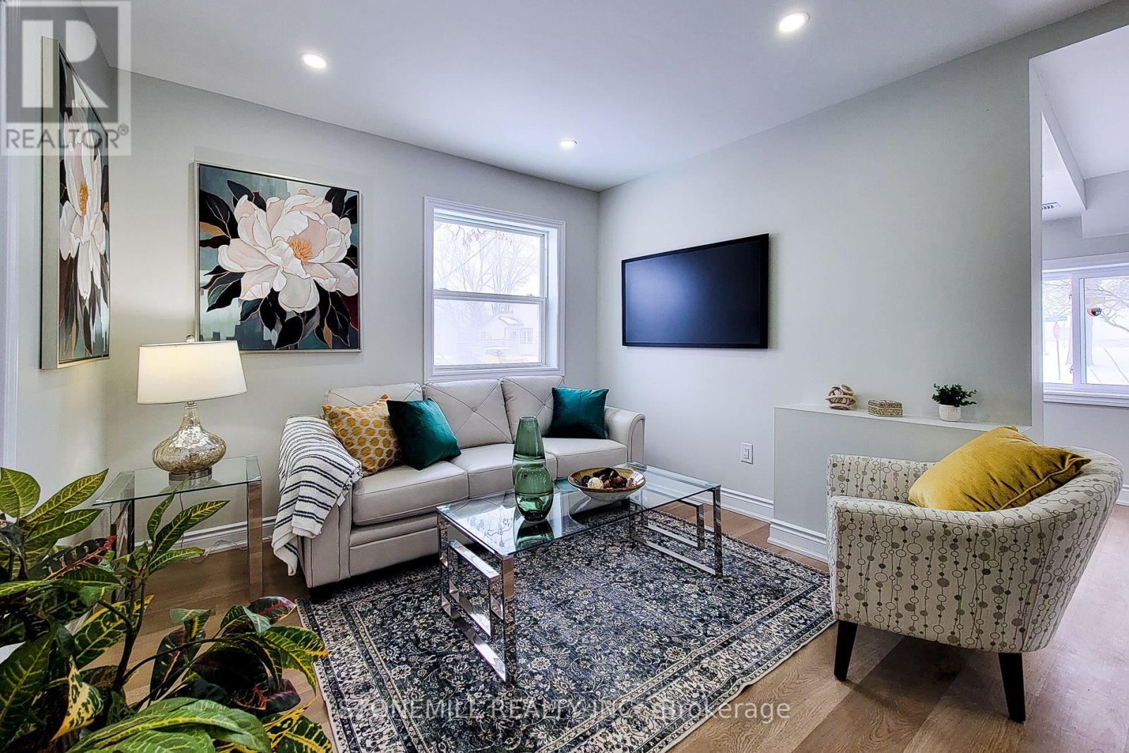 727 College Avenue, Woodstock, Ontario  N4S 2C7 - Photo 7 - X12496362