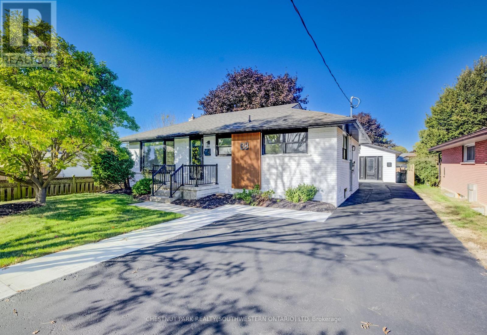 88 WOODHAVEN ROAD, Kitchener, Ontario