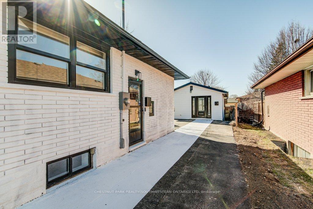 88 Woodhaven Road, Kitchener, Ontario  N2C 1V1 - Photo 20 - X12496388