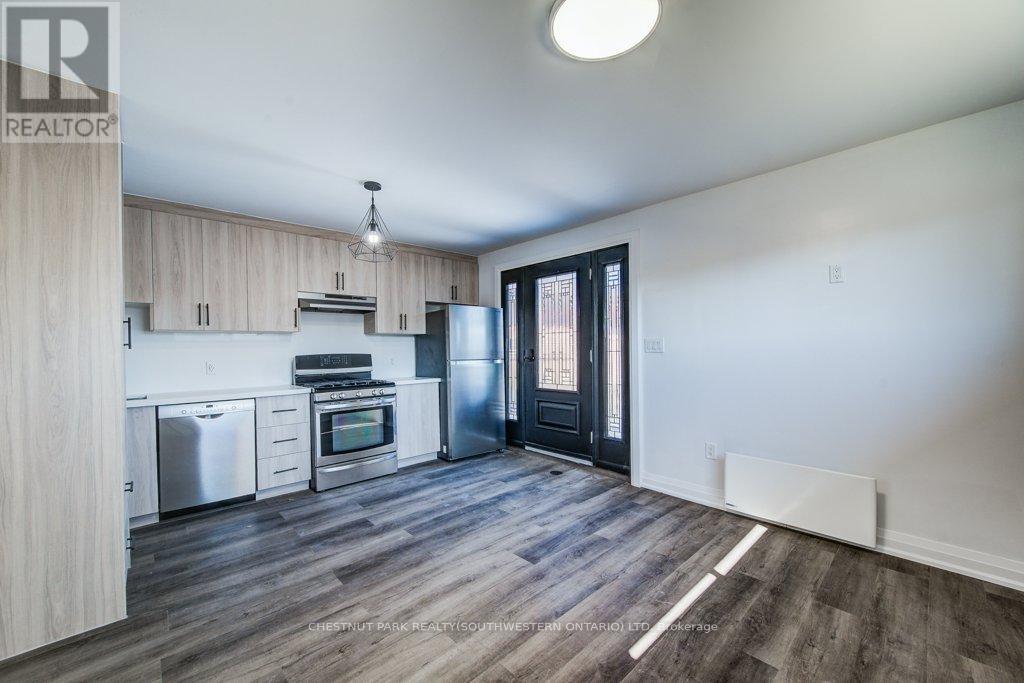 88 Woodhaven Road, Kitchener, Ontario  N2C 1V1 - Photo 35 - X12496388