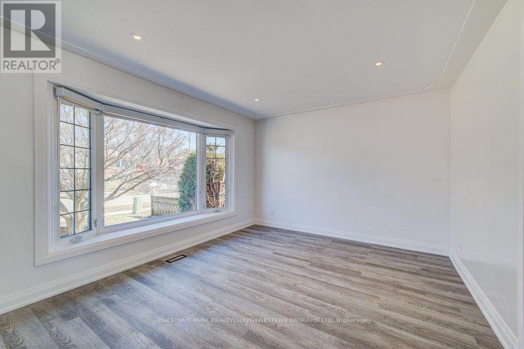 88 Woodhaven Road, Kitchener, Ontario  N2C 1V1 - Photo 5 - X12496388