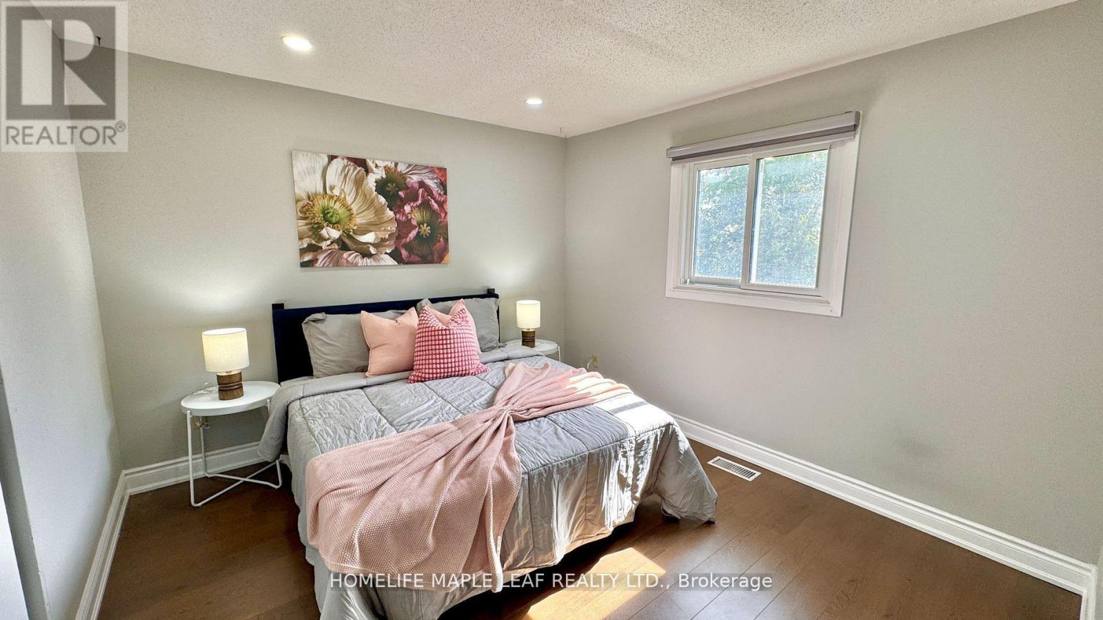 42 Newbury Drive, Kitchener, Ontario  N2N 2X6 - Photo 26 - X12496414