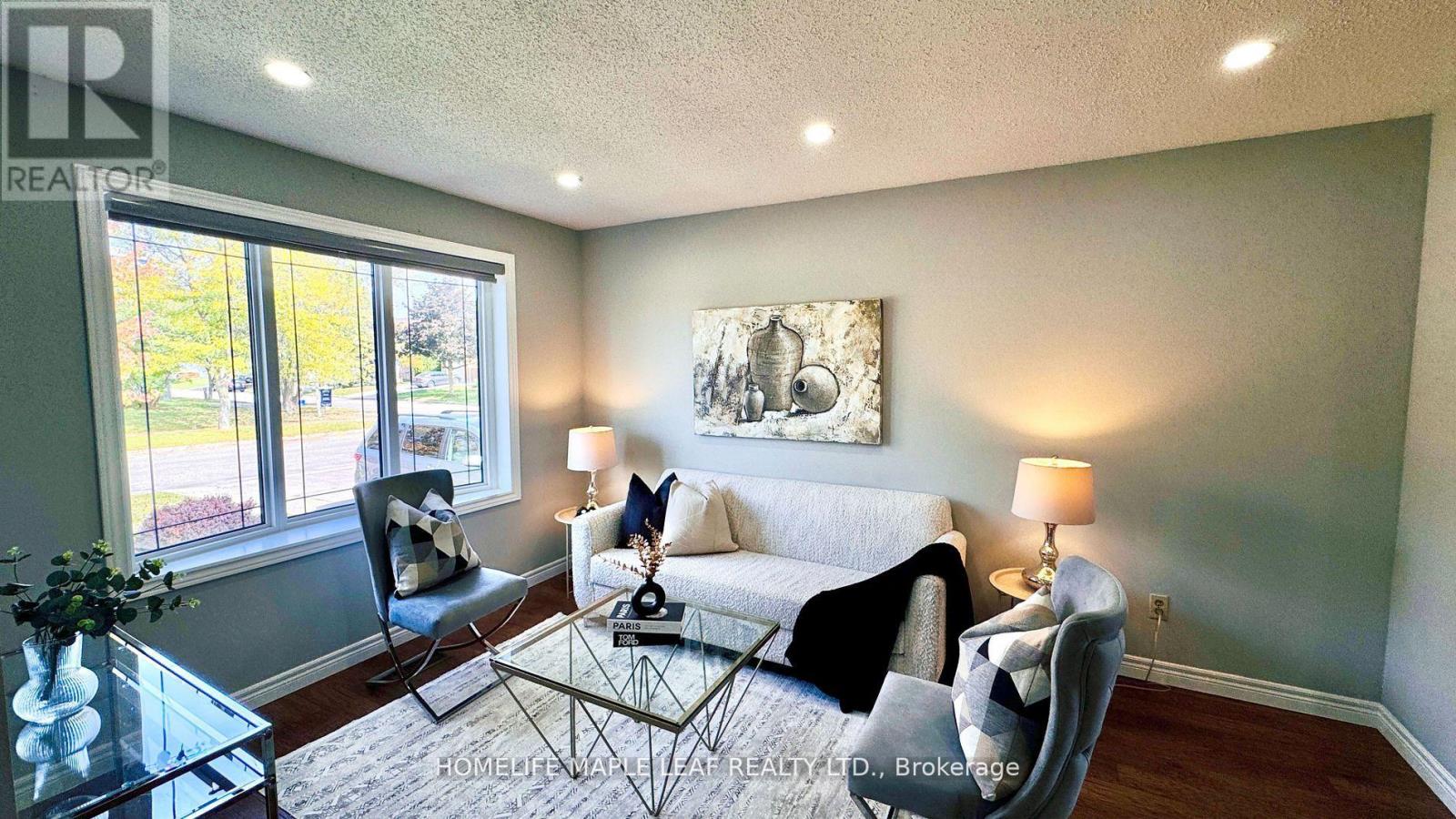 42 Newbury Drive, Kitchener, Ontario  N2N 2X6 - Photo 7 - X12496414