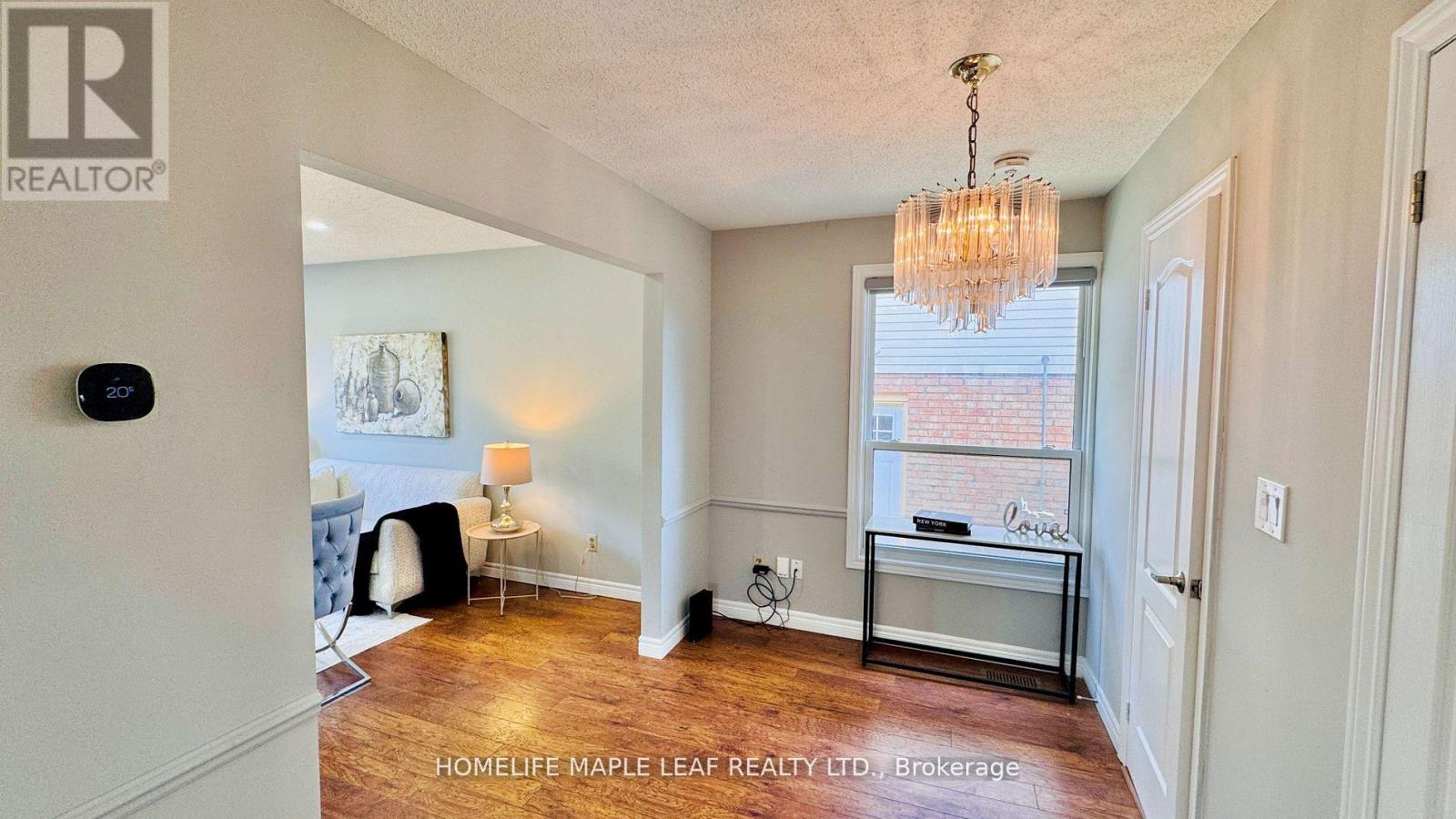 42 Newbury Drive, Kitchener, Ontario  N2N 2X6 - Photo 8 - X12496414