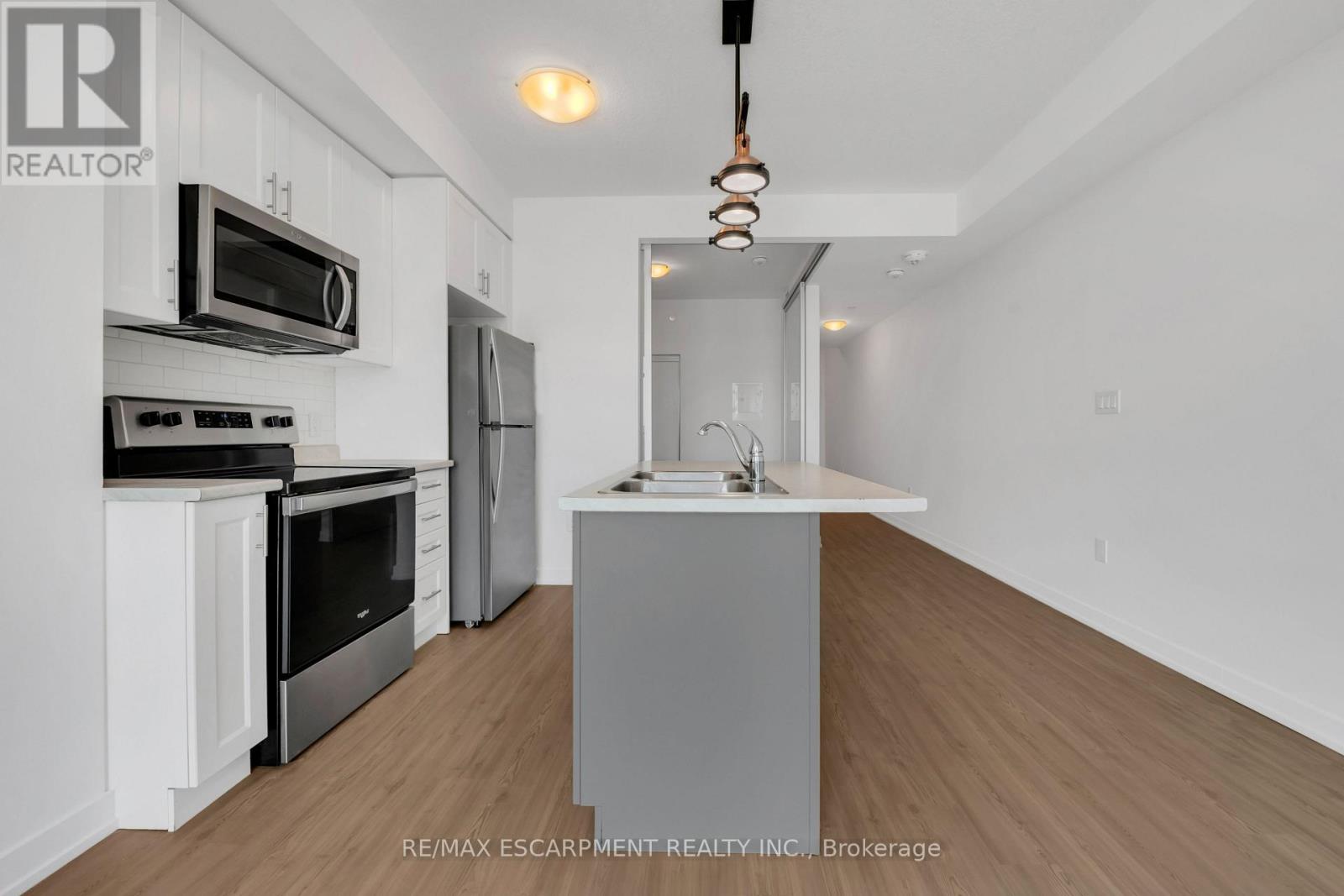 319 - 450 Dundas Street, Hamilton, Ontario  L8B 1Z2 - Photo 8 - X12496420