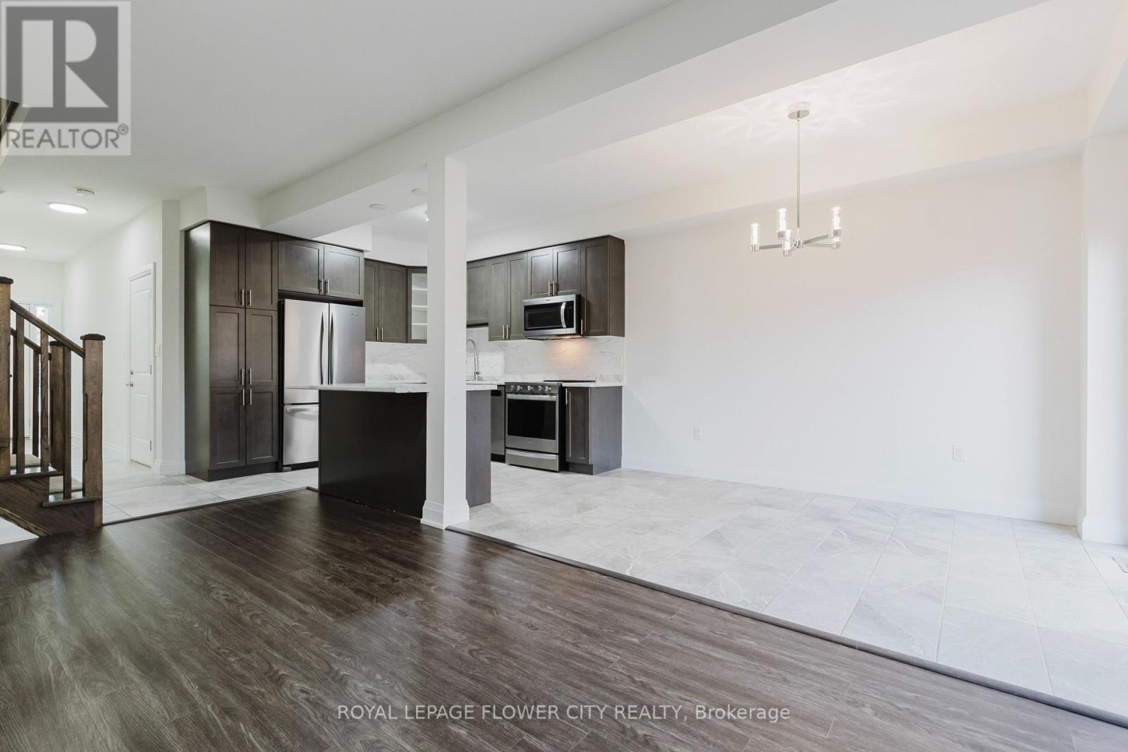 40 Dayman Drive, Hamilton, Ontario  L9K 0J9 - Photo 16 - X12496432