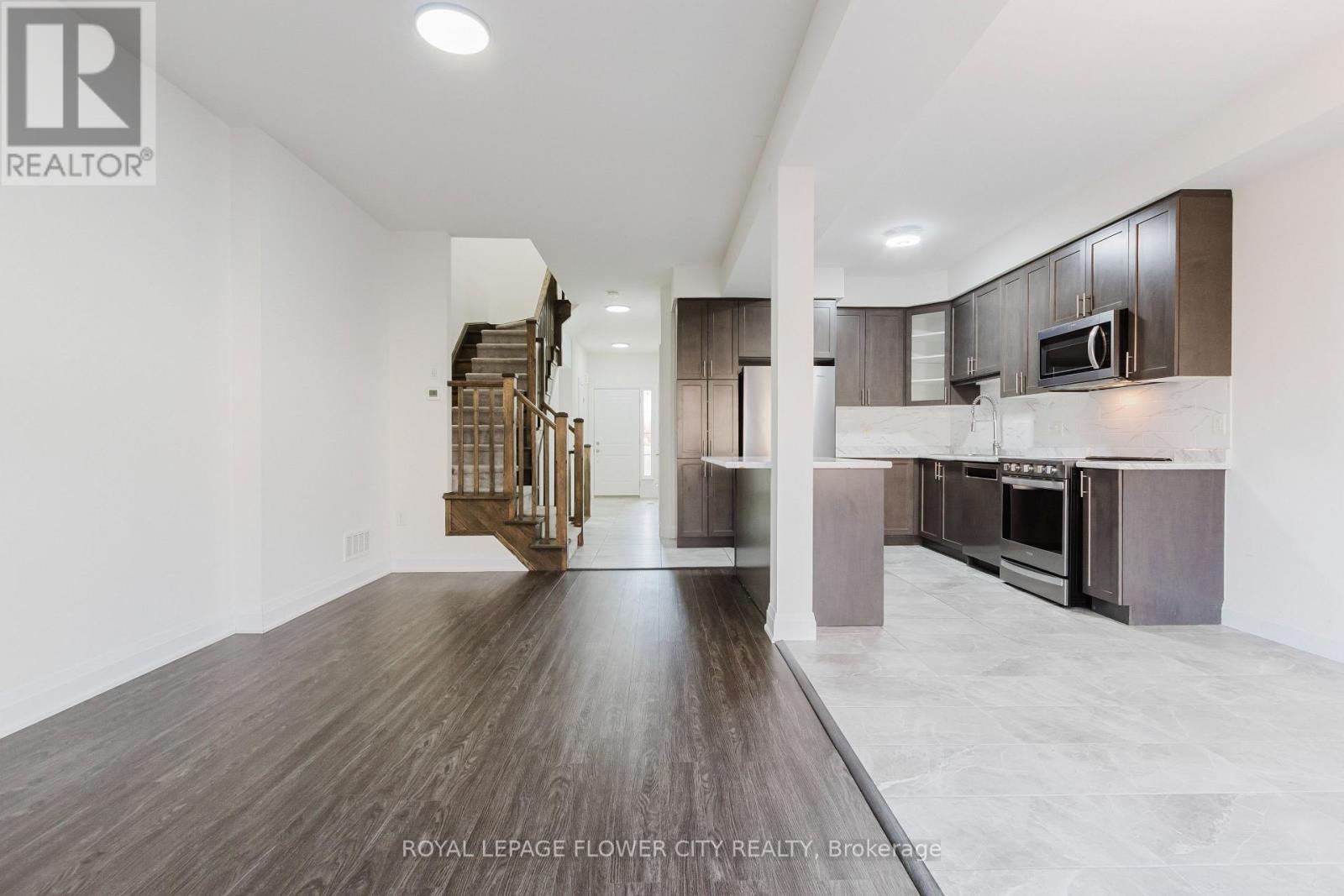 40 Dayman Drive, Hamilton, Ontario  L9K 0J9 - Photo 17 - X12496432