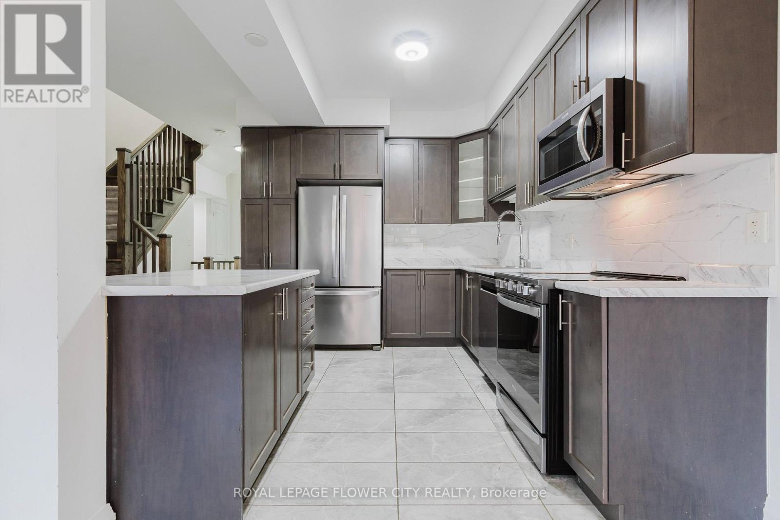 40 Dayman Drive, Hamilton, Ontario  L9K 0J9 - Photo 19 - X12496432