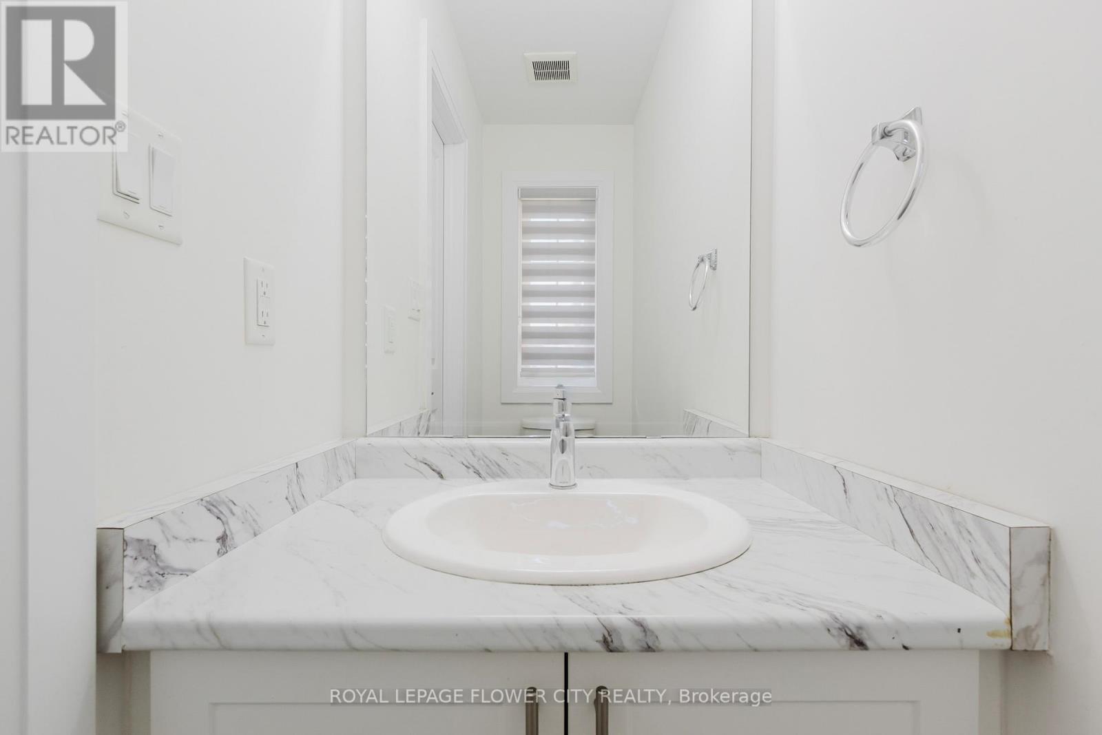 40 Dayman Drive, Hamilton, Ontario  L9K 0J9 - Photo 22 - X12496432