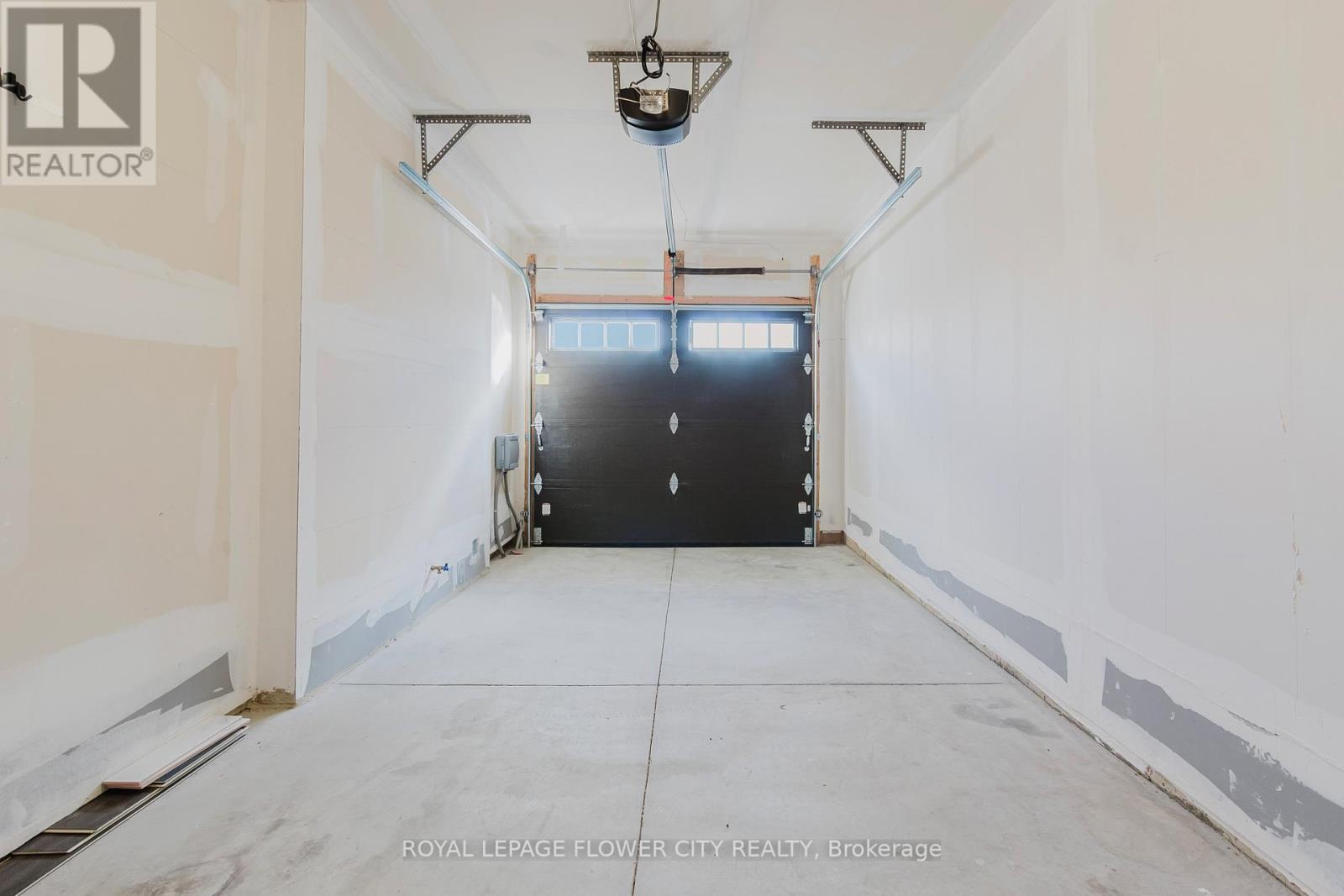 40 Dayman Drive, Hamilton, Ontario  L9K 0J9 - Photo 24 - X12496432