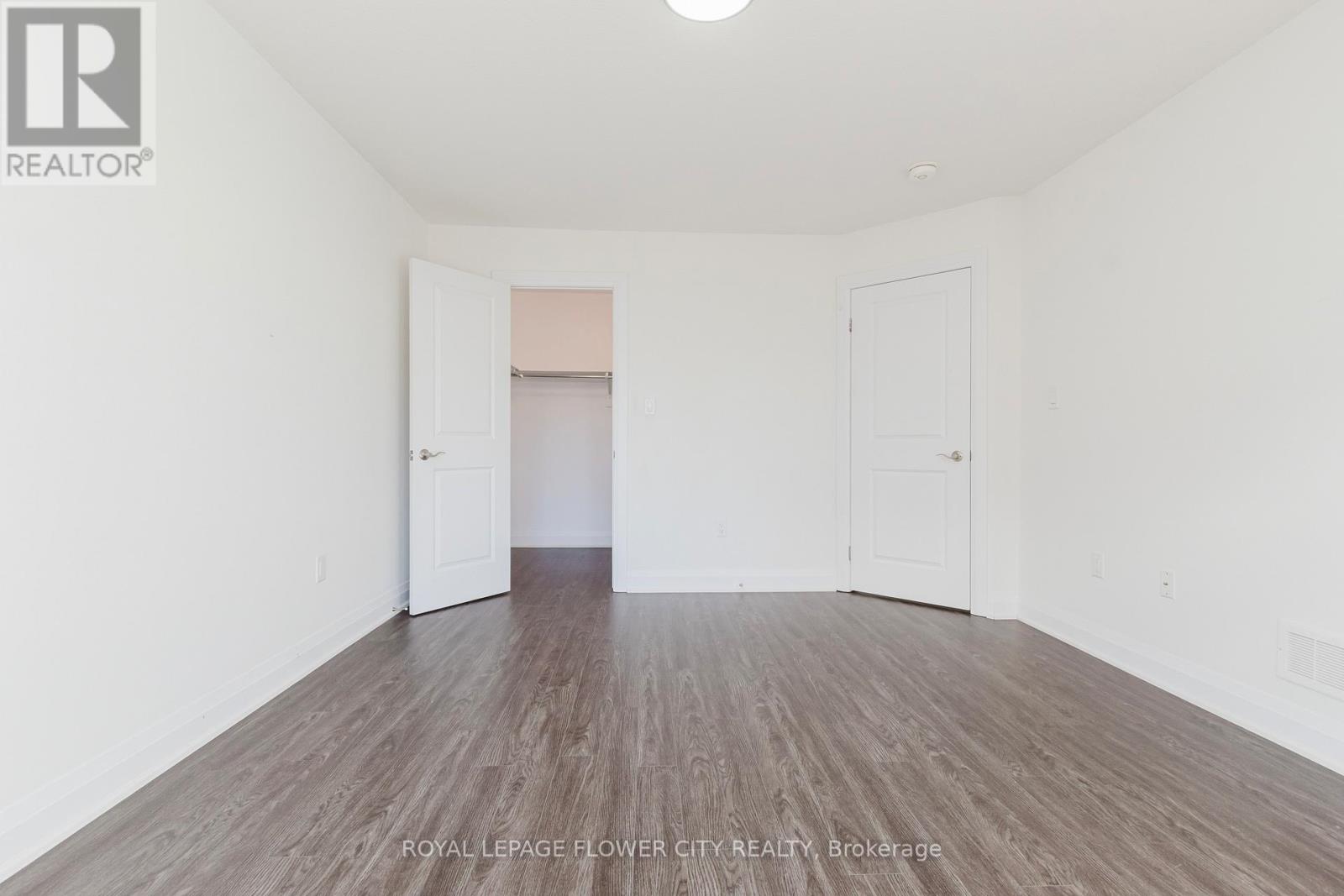 40 Dayman Drive, Hamilton, Ontario  L9K 0J9 - Photo 39 - X12496432