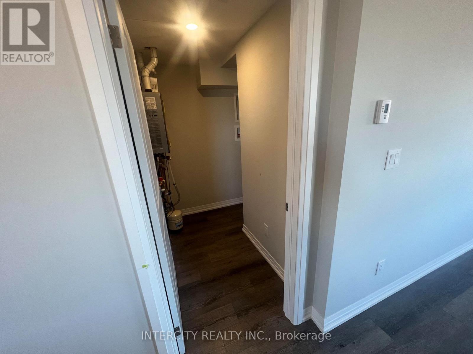 44 - 6705 Cropp Street, Niagara Falls, Ontario  L2E 5J8 - Photo 8 - X12496494