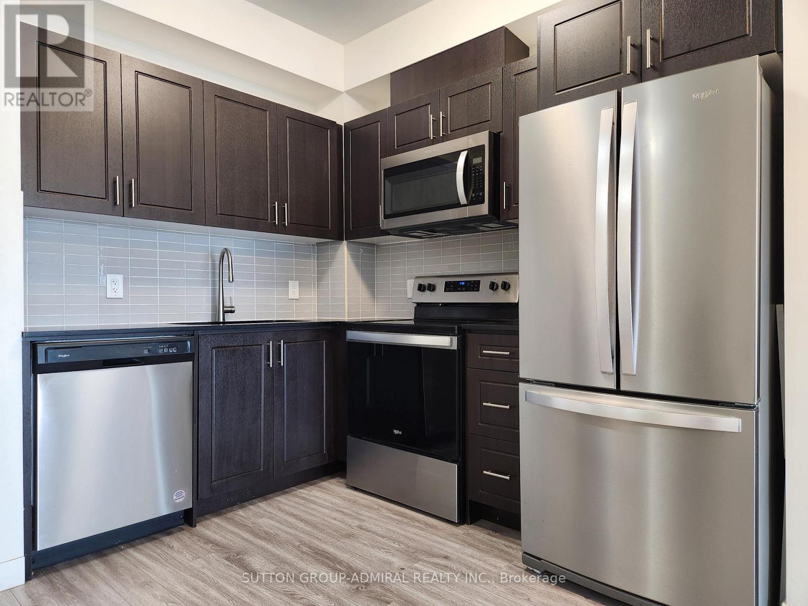 806 - 128 King Street N, Waterloo, Ontario  N2J 0E9 - Photo 8 - X12496502