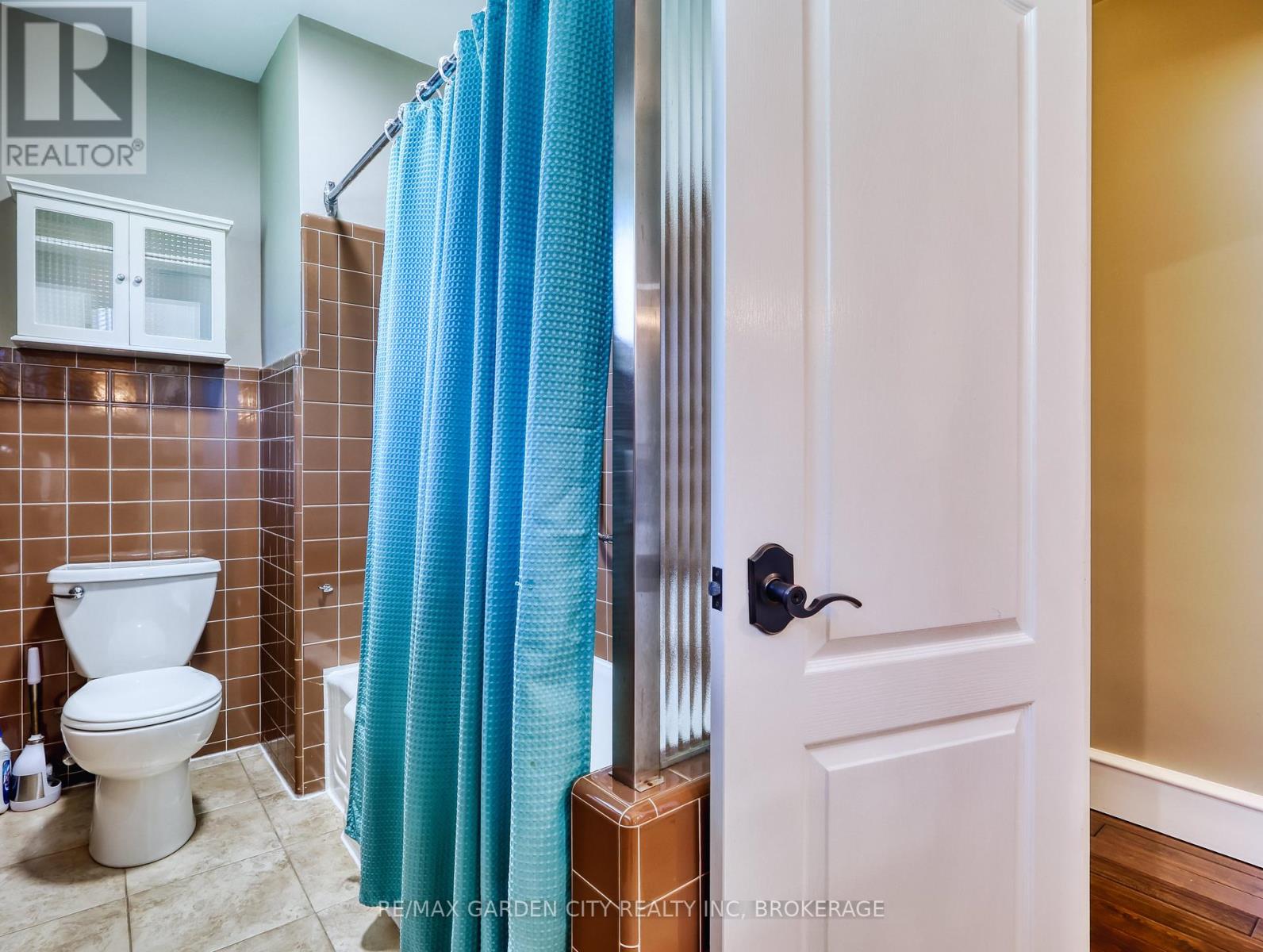 28 Marsdale Drive, St. Catharines, Ontario  L2T 3S3 - Photo 23 - X12496592