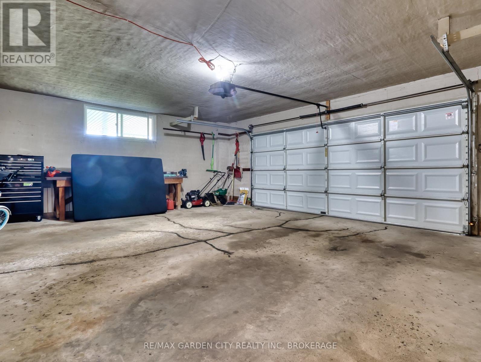 28 Marsdale Drive, St. Catharines, Ontario  L2T 3S3 - Photo 45 - X12496592