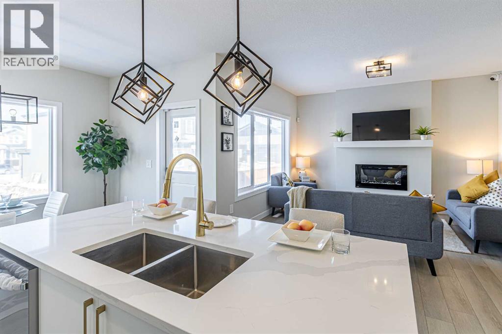 8 Waterford Manor, Chestermere, Alberta  T1X 2T9 - Photo 5 - A2233055