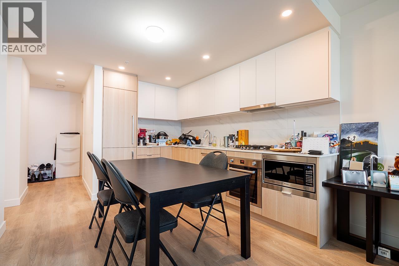 1306 308 Alderson Avenue, Coquitlam, British Columbia  V3K 0J2 - Photo 8 - R3063590