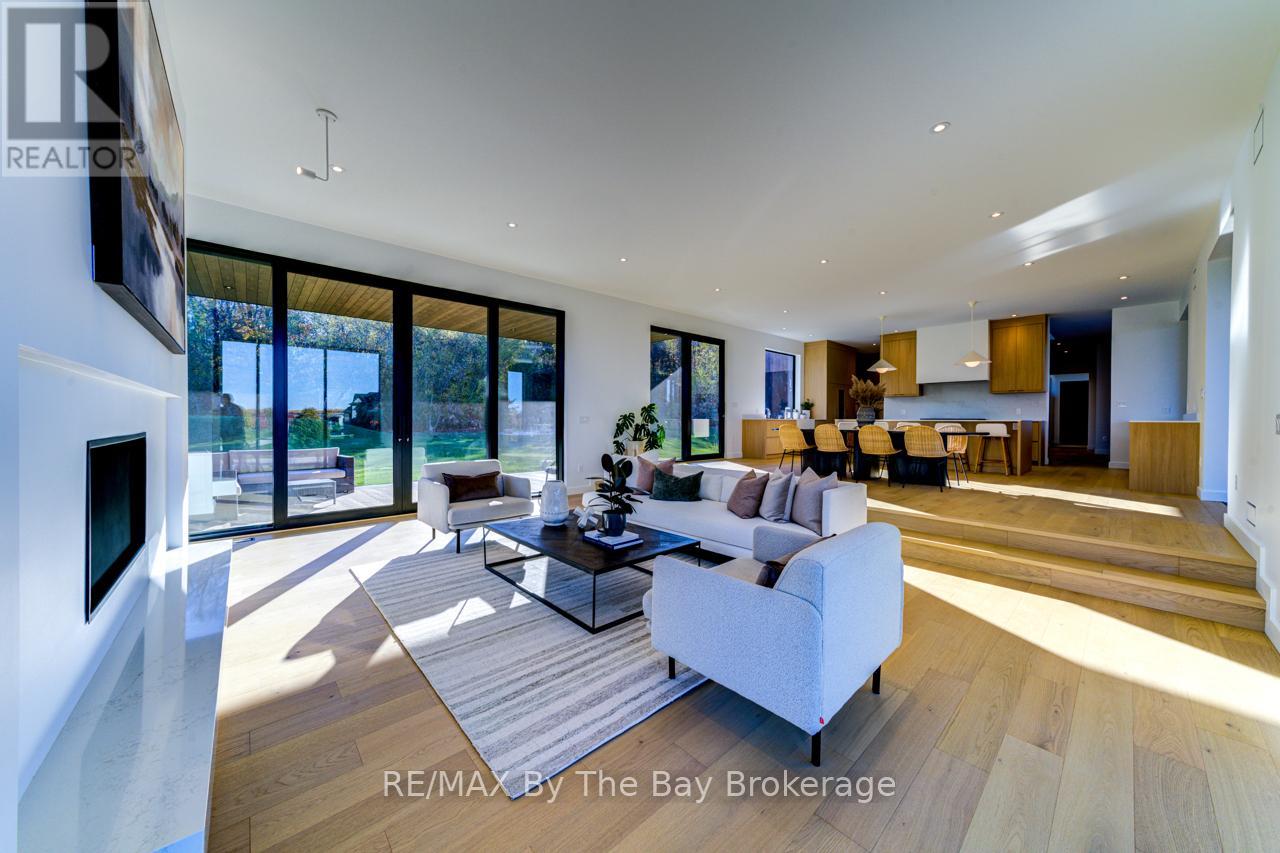 18 Raintree Court, Clearview, Ontario  L9Y 0K2 - Photo 17 - S12496616