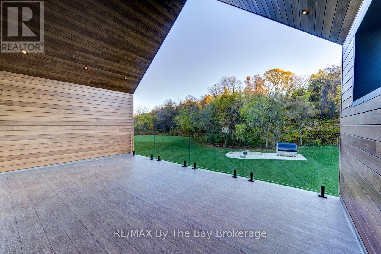 18 Raintree Court, Clearview, Ontario  L9Y 0K2 - Photo 35 - S12496616