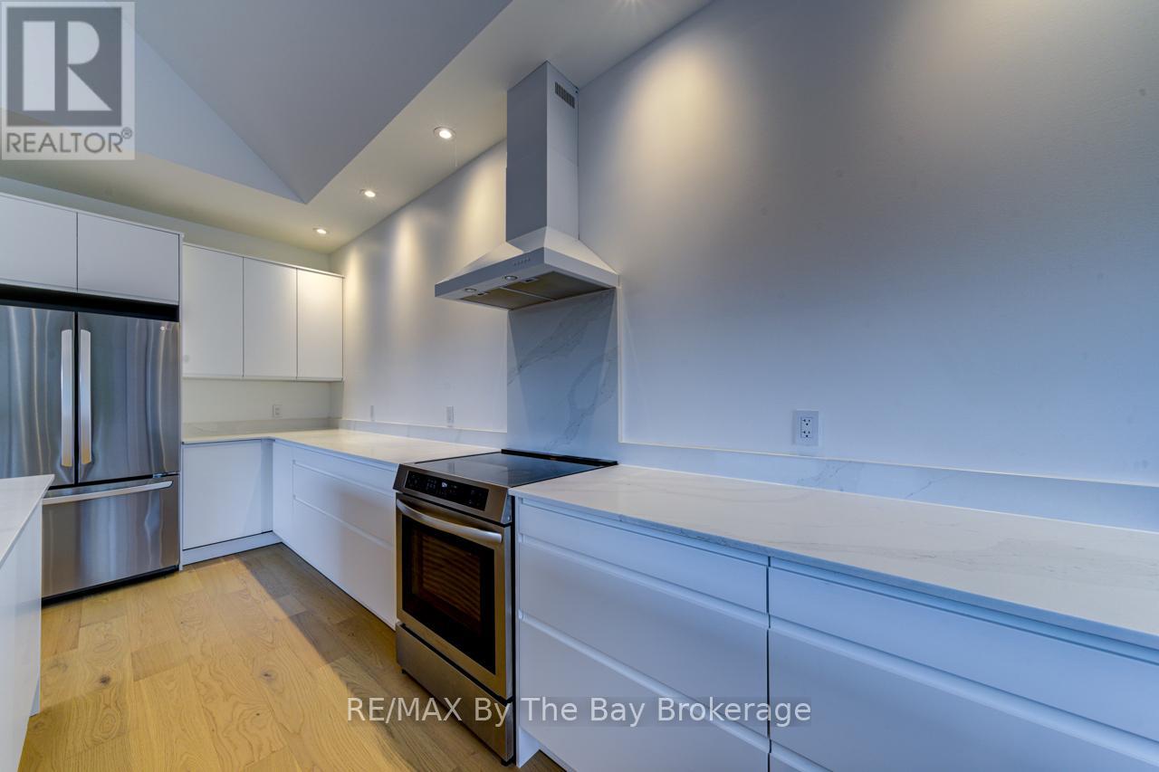 18 Raintree Court, Clearview, Ontario  L9Y 0K2 - Photo 38 - S12496616