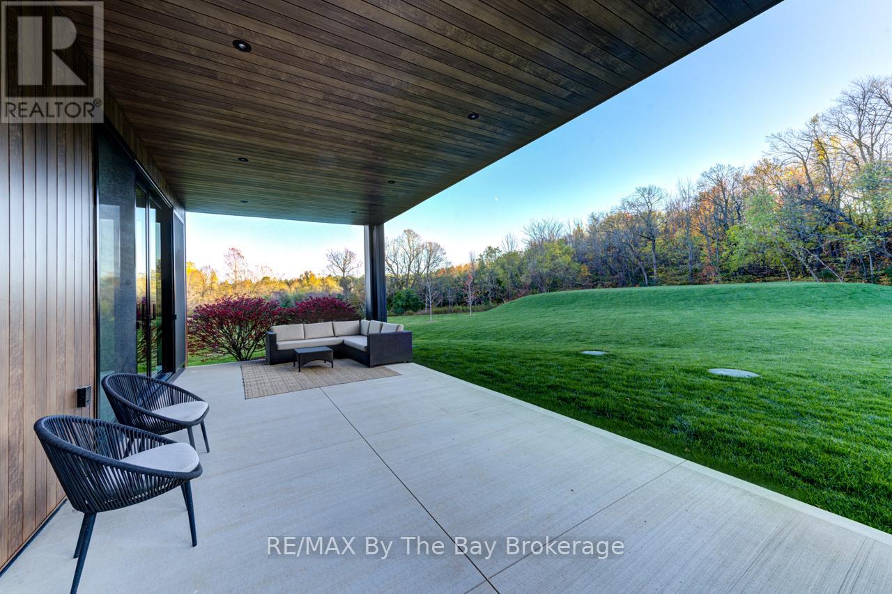 18 Raintree Court, Clearview, Ontario  L9Y 0K2 - Photo 43 - S12496616