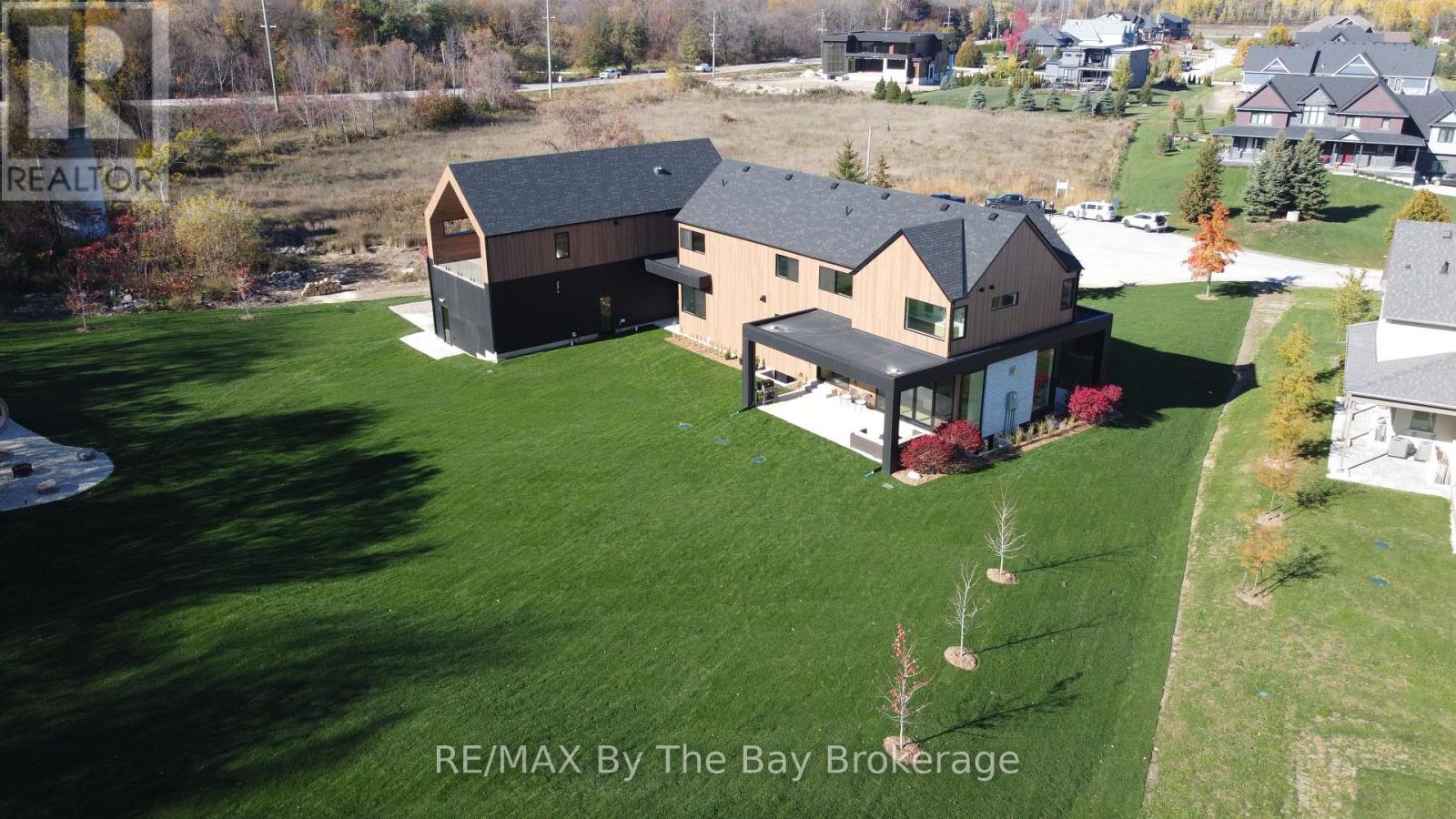 18 Raintree Court, Clearview, Ontario  L9Y 0K2 - Photo 47 - S12496616