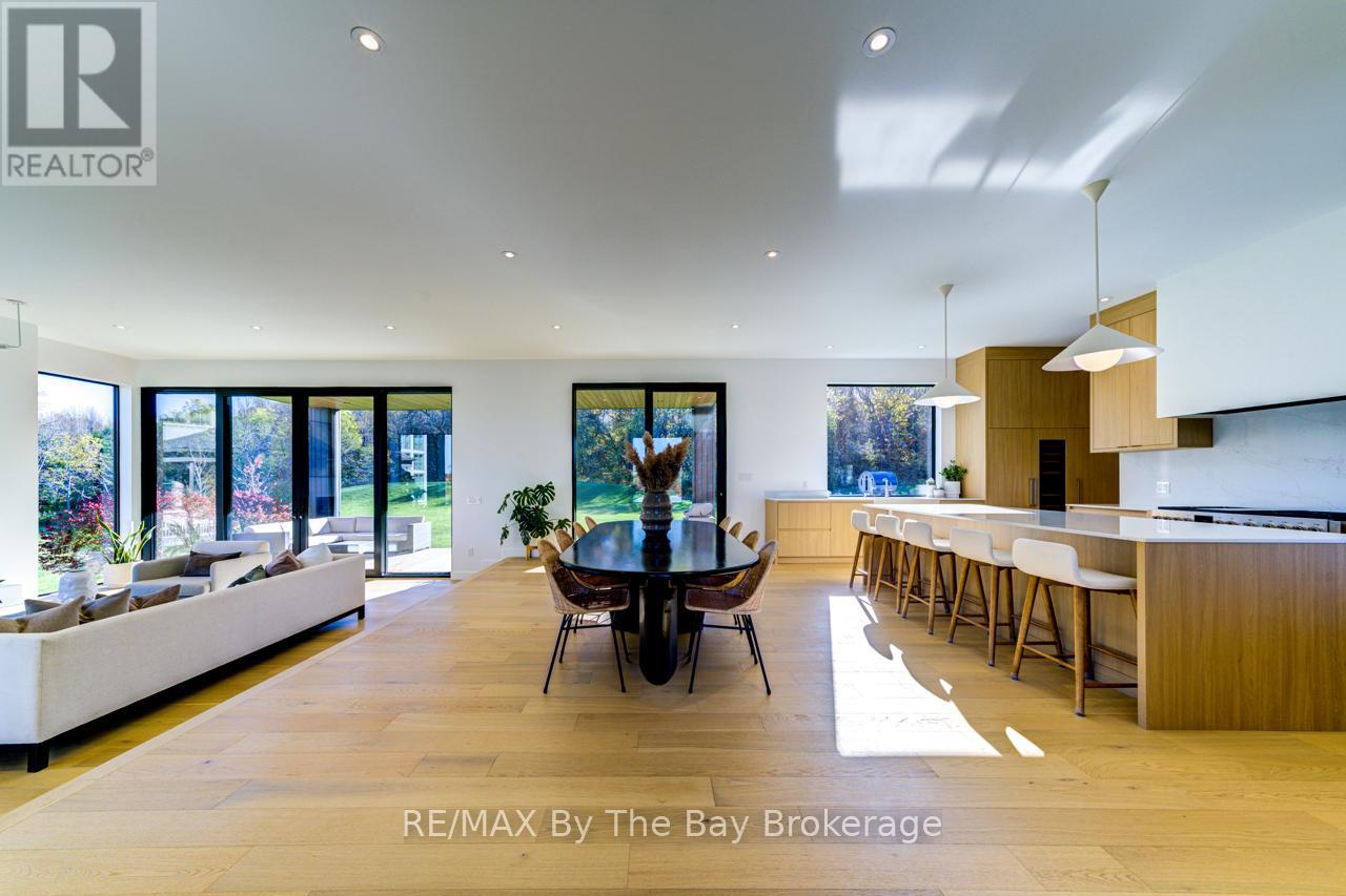 18 Raintree Court, Clearview, Ontario  L9Y 0K2 - Photo 7 - S12496616