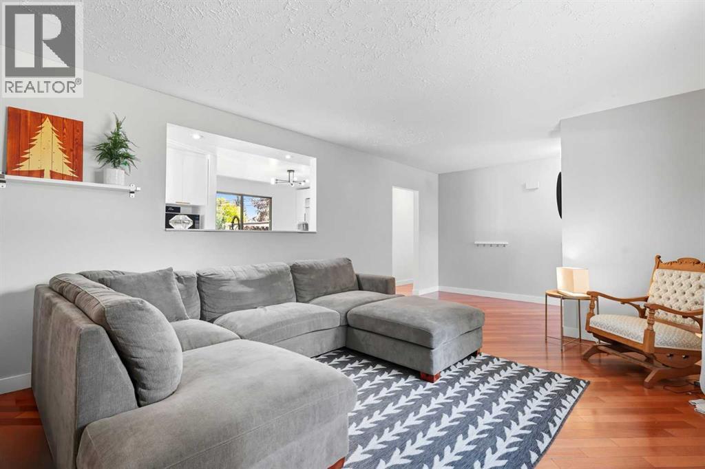 4720 Worcester Drive Sw, Calgary, Alberta  T3C 3L6 - Photo 10 - A2258769