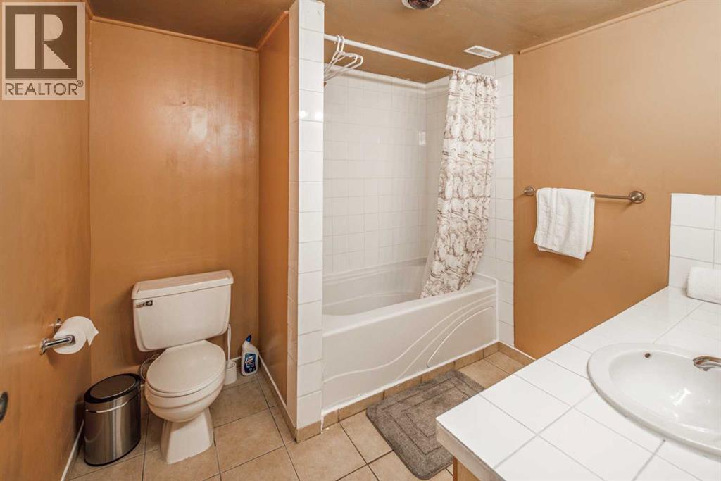 112 Shawmeadows Crescent Sw, Calgary, Alberta  T2Y 1A9 - Photo 24 - A2267684