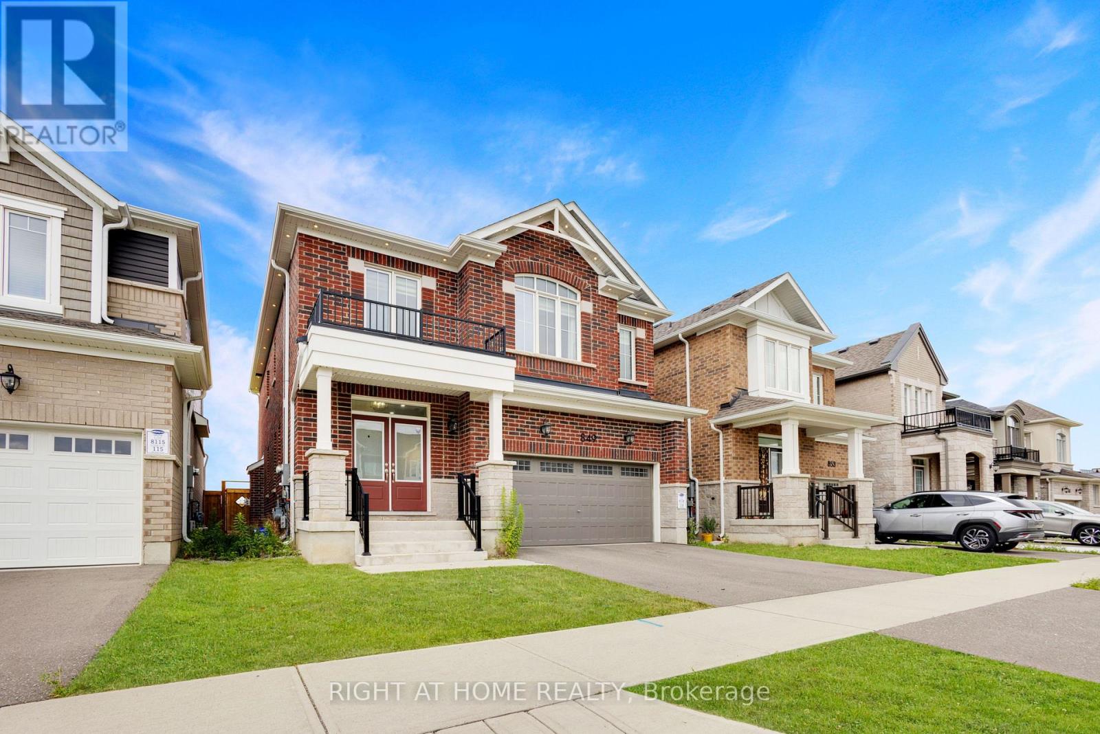 849 Aspen Terrace, Milton, Ontario  L9E 1S2 - Photo 3 - W12434216