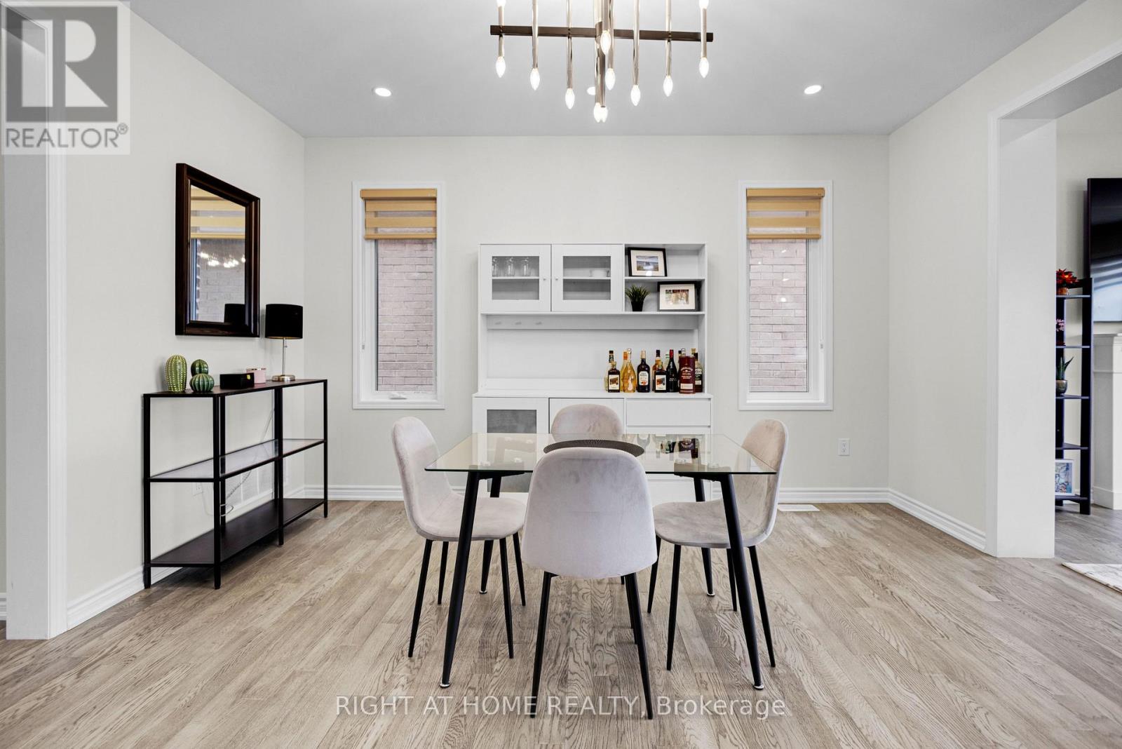 849 Aspen Terrace, Milton, Ontario  L9E 1S2 - Photo 8 - W12434216