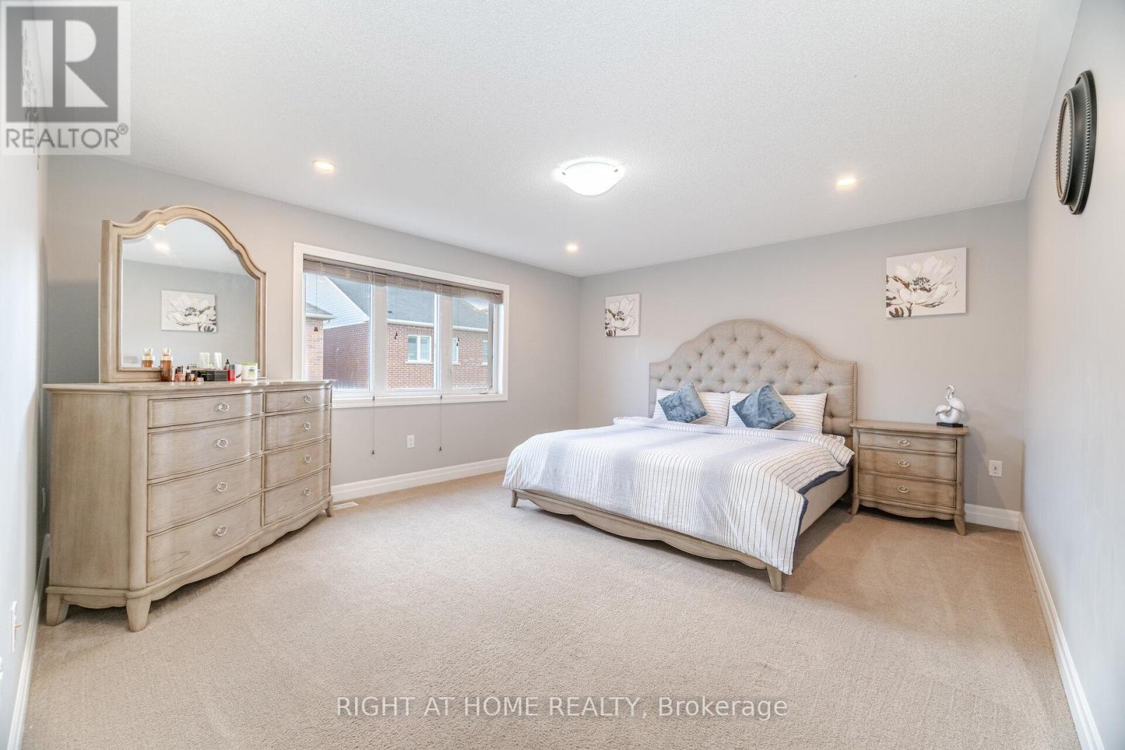 1190 Mceachern Court, Milton, Ontario  L9E 1E5 - Photo 29 - W12441397