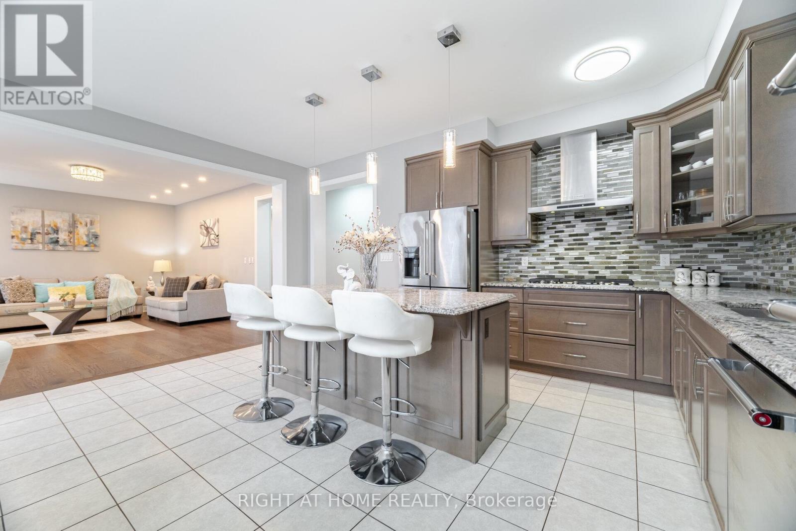 1190 Mceachern Court, Milton, Ontario  L9E 1E5 - Photo 12 - W12441397