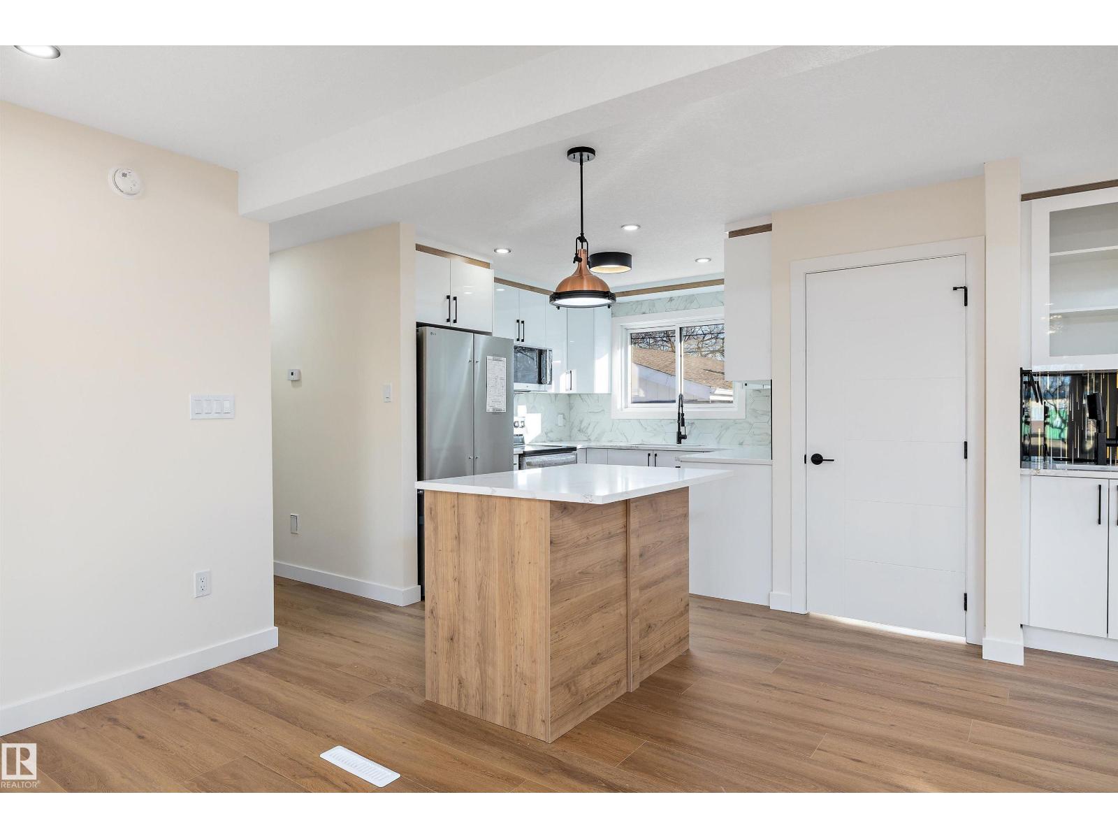 11031 153a St Nw, Edmonton, Alberta  T5P 2E7 - Photo 15 - E4464229