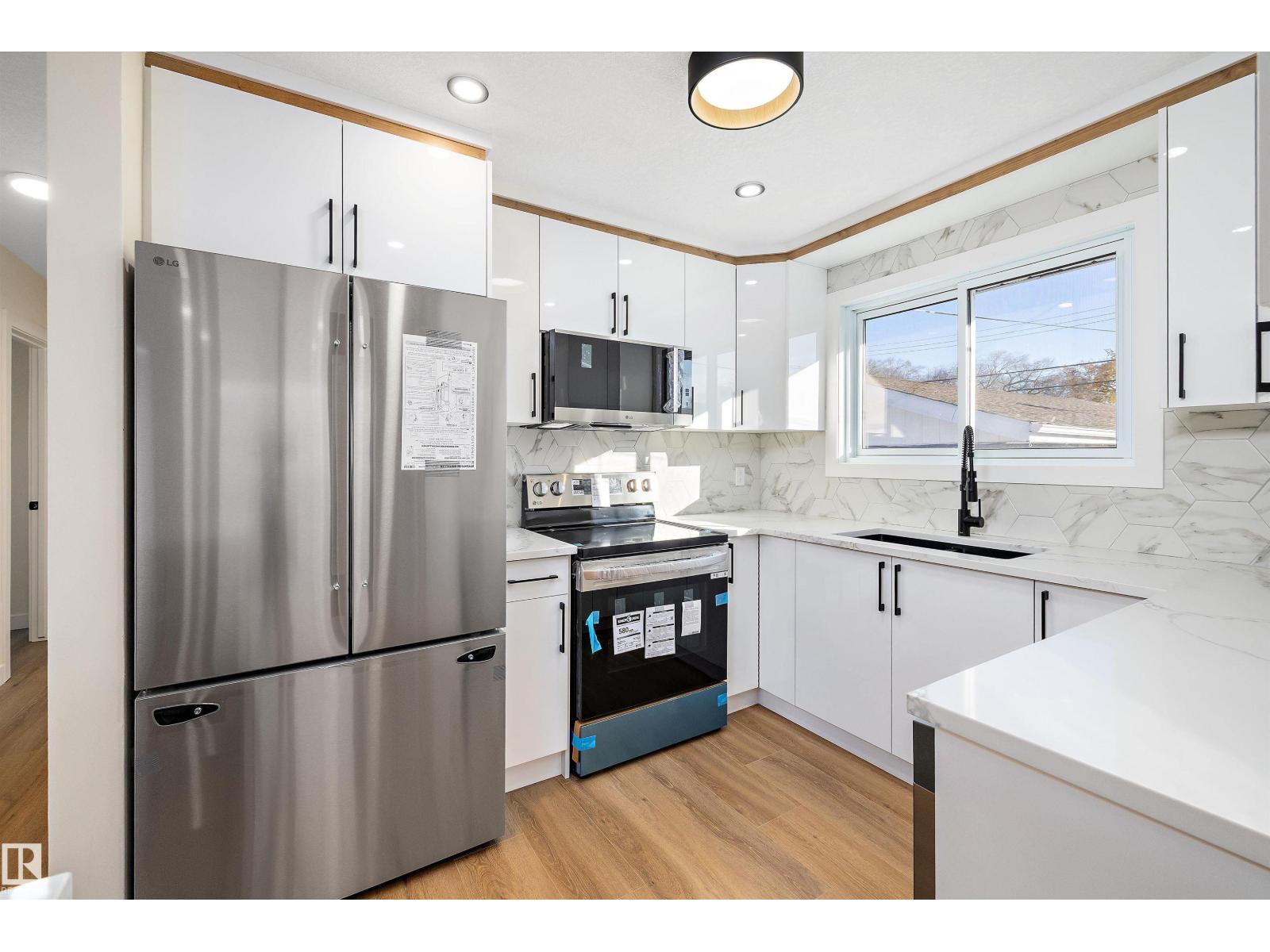 11031 153a St Nw, Edmonton, Alberta  T5P 2E7 - Photo 18 - E4464229