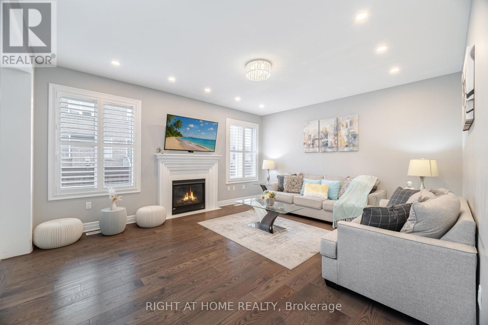 1190 Mceachern Court, Milton, Ontario  L9E 1E5 - Photo 20 - W12441397