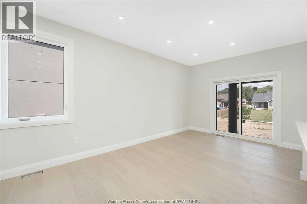 8343 Annie, Mcgregor, Ontario  N0R 1J0 - Photo 14 - 25027700