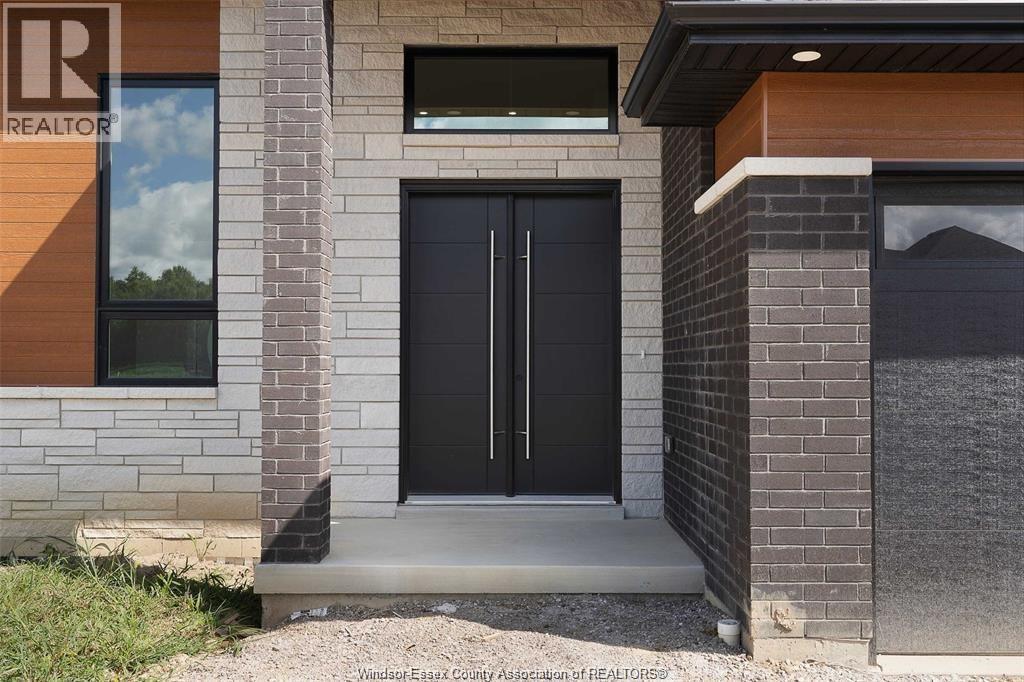 8343 Annie, Mcgregor, Ontario  N0R 1J0 - Photo 6 - 25027700