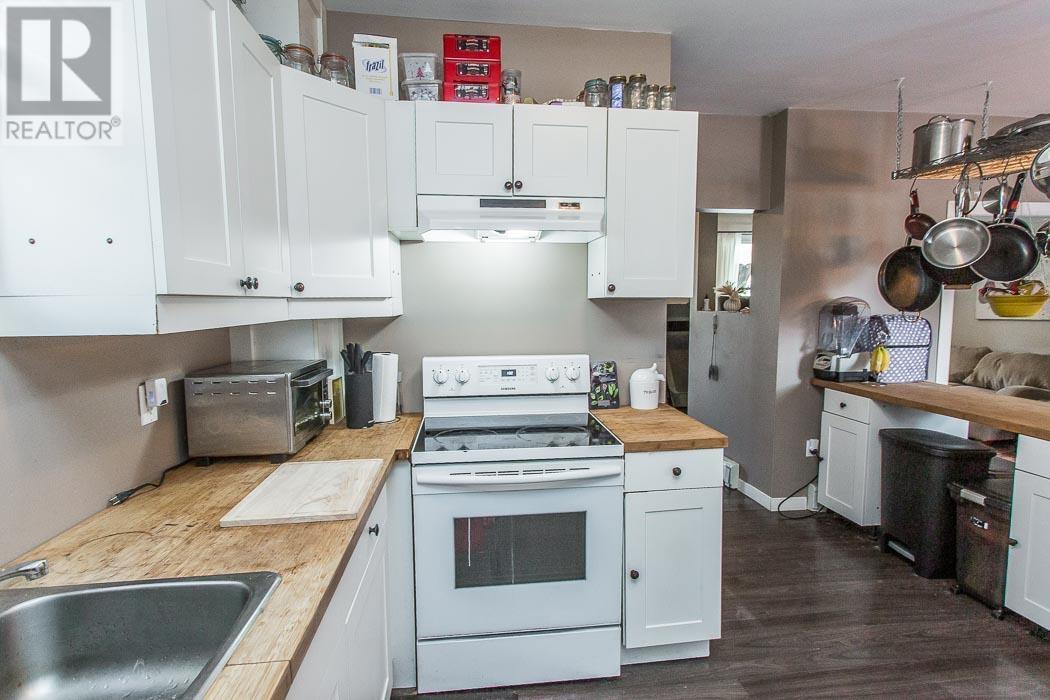 60 Cathcart St, Sault Ste. Marie, Ontario  P6A 1E1 - Photo 6 - SM252368