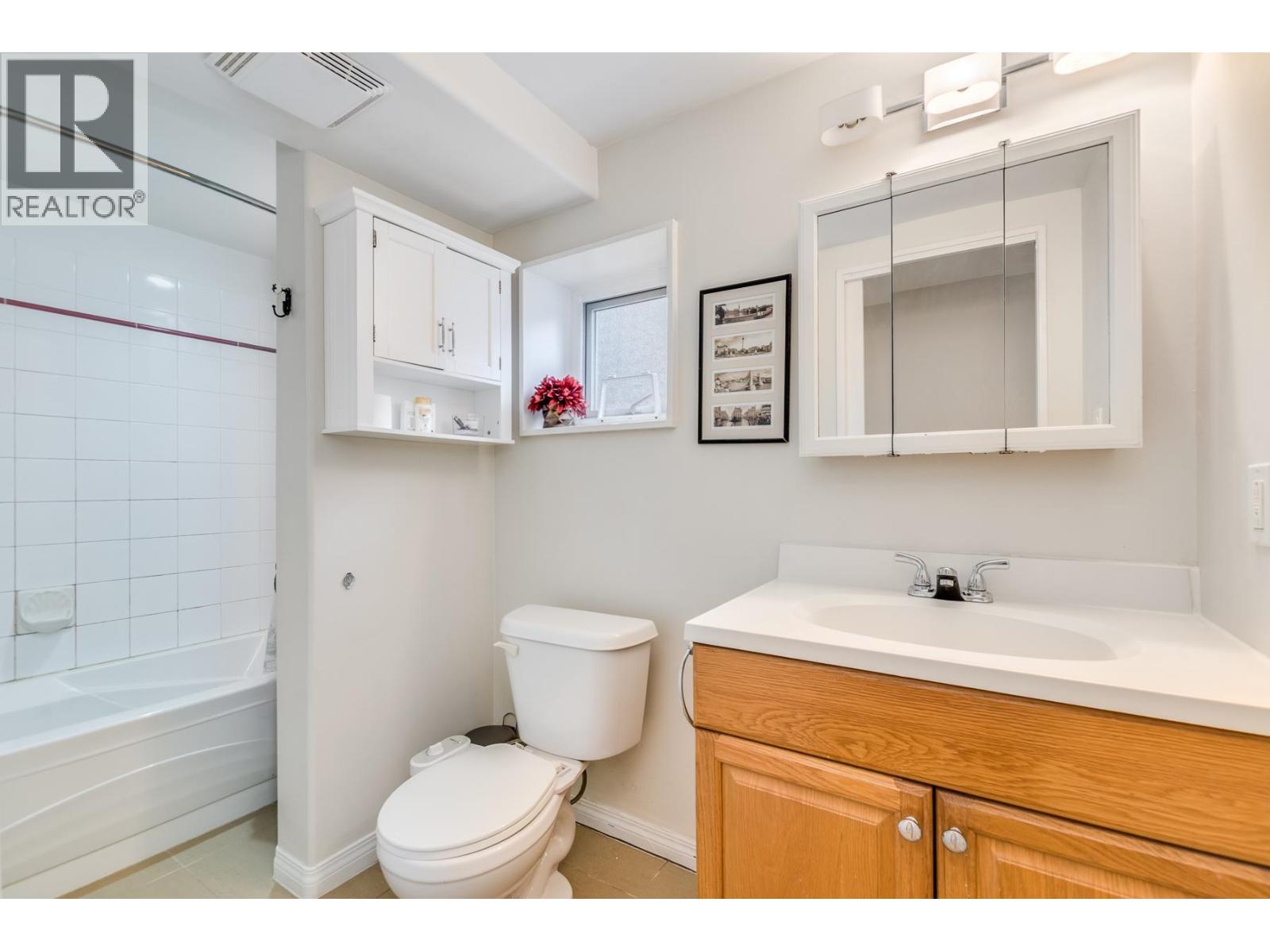 2075 Austin Avenue, Coquitlam, British Columbia  V3K 3R5 - Photo 27 - R3062101