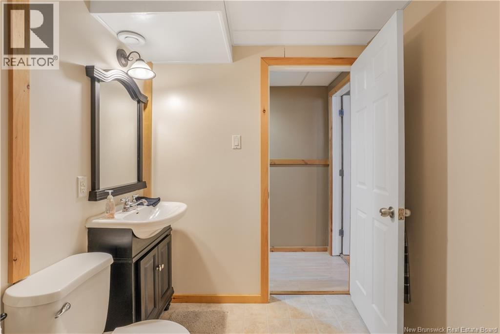 235 Mcknight Street, Fredericton, New Brunswick  E3A 9R6 - Photo 37 - NB129470