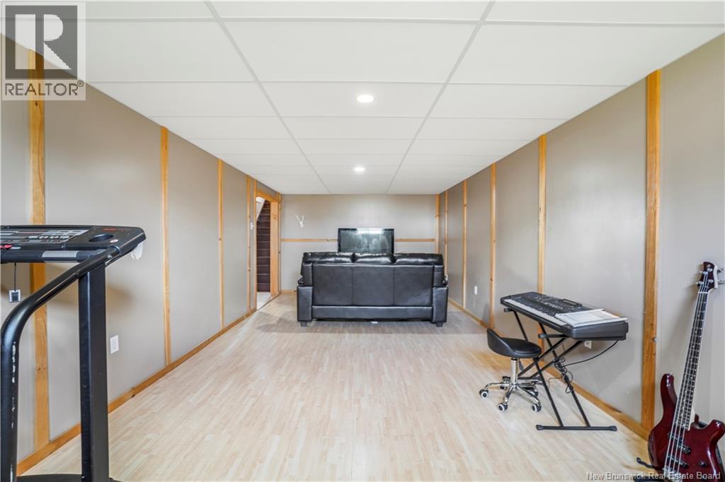 235 Mcknight Street, Fredericton, New Brunswick  E3A 9R6 - Photo 34 - NB129470