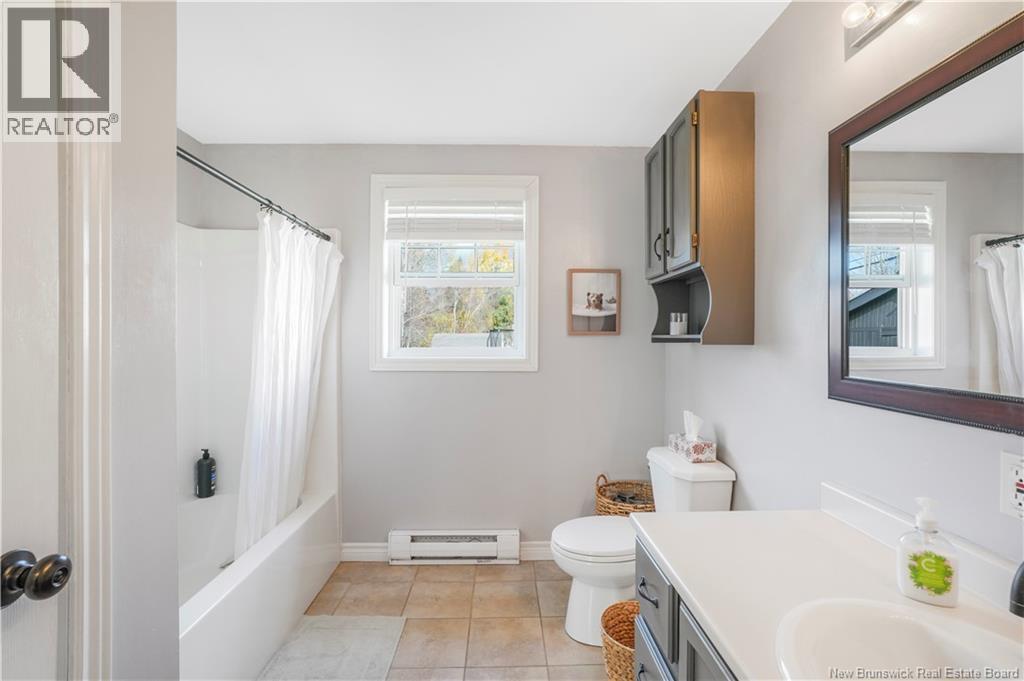 235 Mcknight Street, Fredericton, New Brunswick  E3A 9R6 - Photo 21 - NB129470