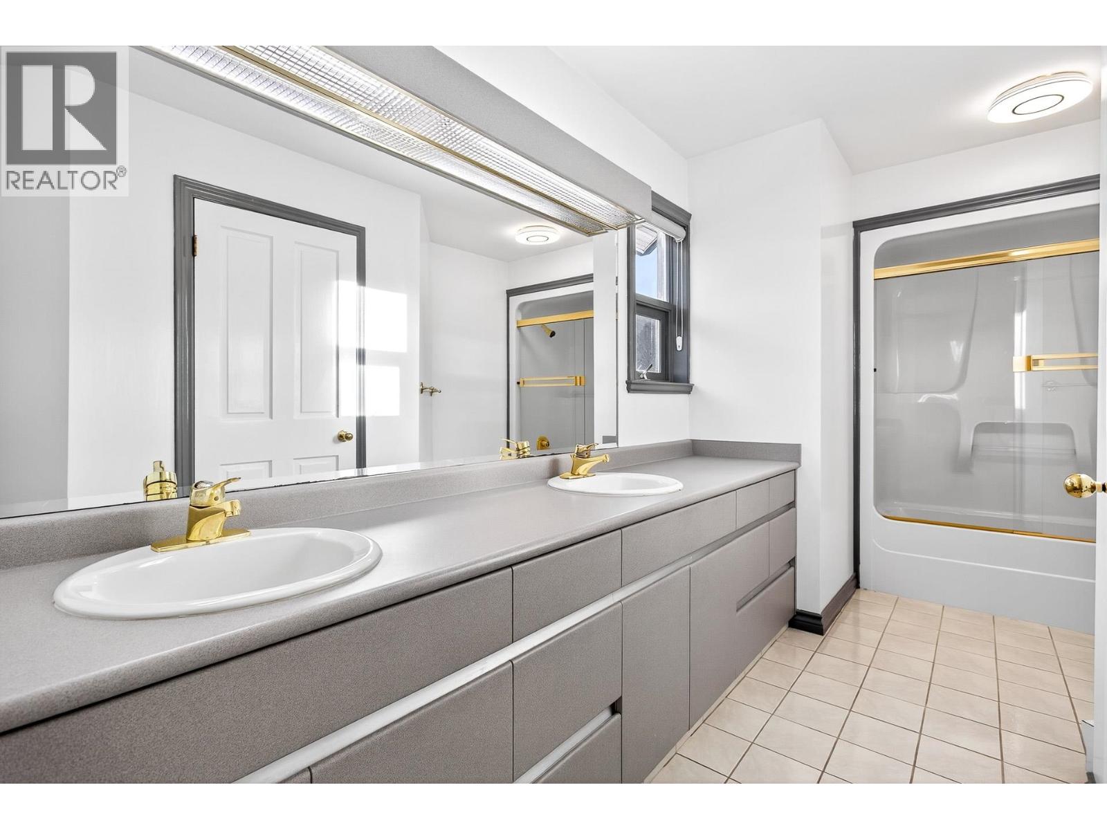 2271 Sorrento Drive, Coquitlam, British Columbia  V3K 6P4 - Photo 28 - R3063241