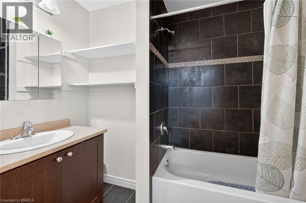 20 Mcconkey Crescent Unit# 96, Brantford, Ontario  N3S 0C1 - Photo 23 - 40784103