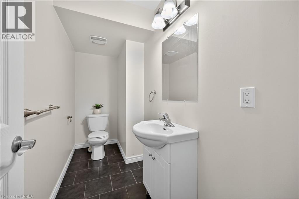 20 Mcconkey Crescent Unit# 96, Brantford, Ontario  N3S 0C1 - Photo 9 - 40784103