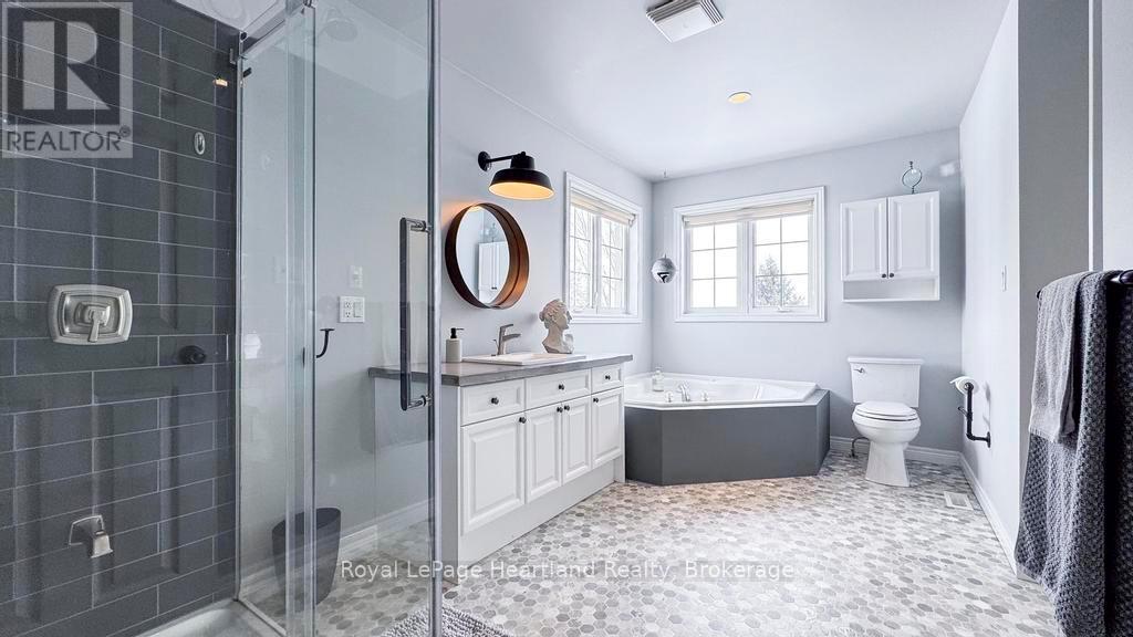 81572 Lucknow Line, Ashfield-Colborne-Wawanosh, Ontario N7A 3Y1 - Photo 17 - X12456150